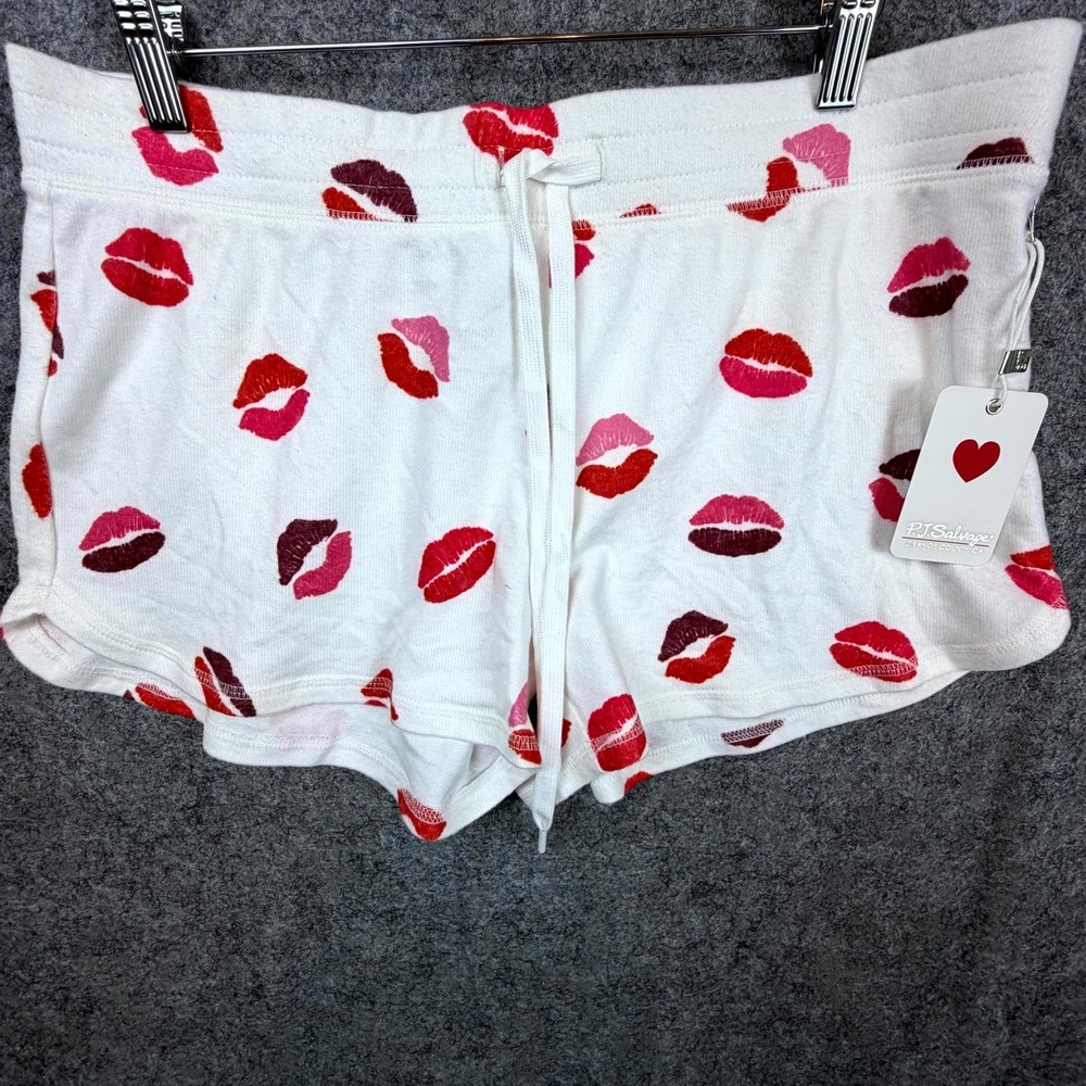 P.J. Salvage Shorts Women Large White Kiss Print Stretch Casual Drawstring Waist